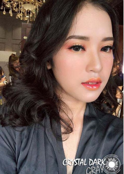 kinh gian trong Crystal Dark Gray